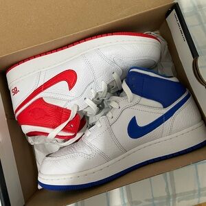 Air Jordan’s 1 mids